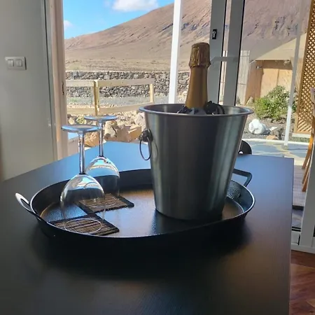 - Coastal Comfort Apartamento Guatiza